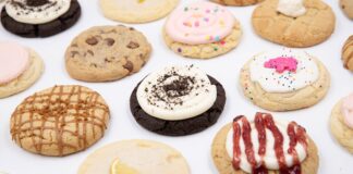 Crumbl Cookies Llega a Tucson