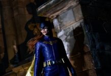 Leslie Grace Muestra el Nuevo Look de BATGIRL leslie grace