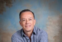 Sergio Pérez Presenta ‘Dios dentro de mi: Confesiones De Un Psicólogo’