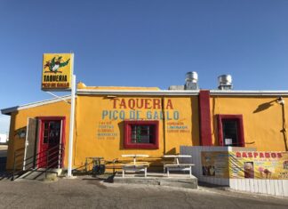 Taquería Pico de Gallo: Tradición Sonorense