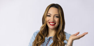 Yaneli Sosa Presenta el Libro “Hispanas Influyentes”