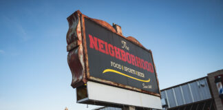 The Neighborhood: Cócteles y Reggaeton The Neighborhood